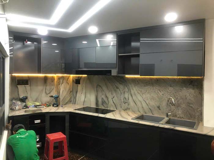 Làm tủ theo yêu cầu giá rẻ